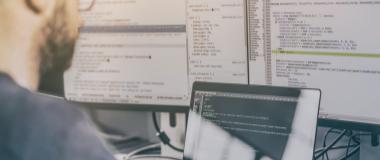 Keterampilan keras dan teknis dalam CV