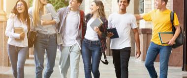 Lebenslauf für die Uni richtig erstellen - so geht’s