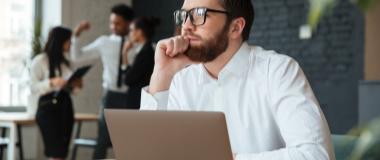 Who to address cover letter when recipient is unknown